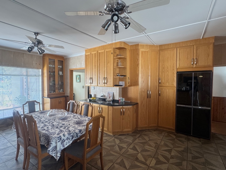 4 Bedroom Property for Sale in Flamwood North West